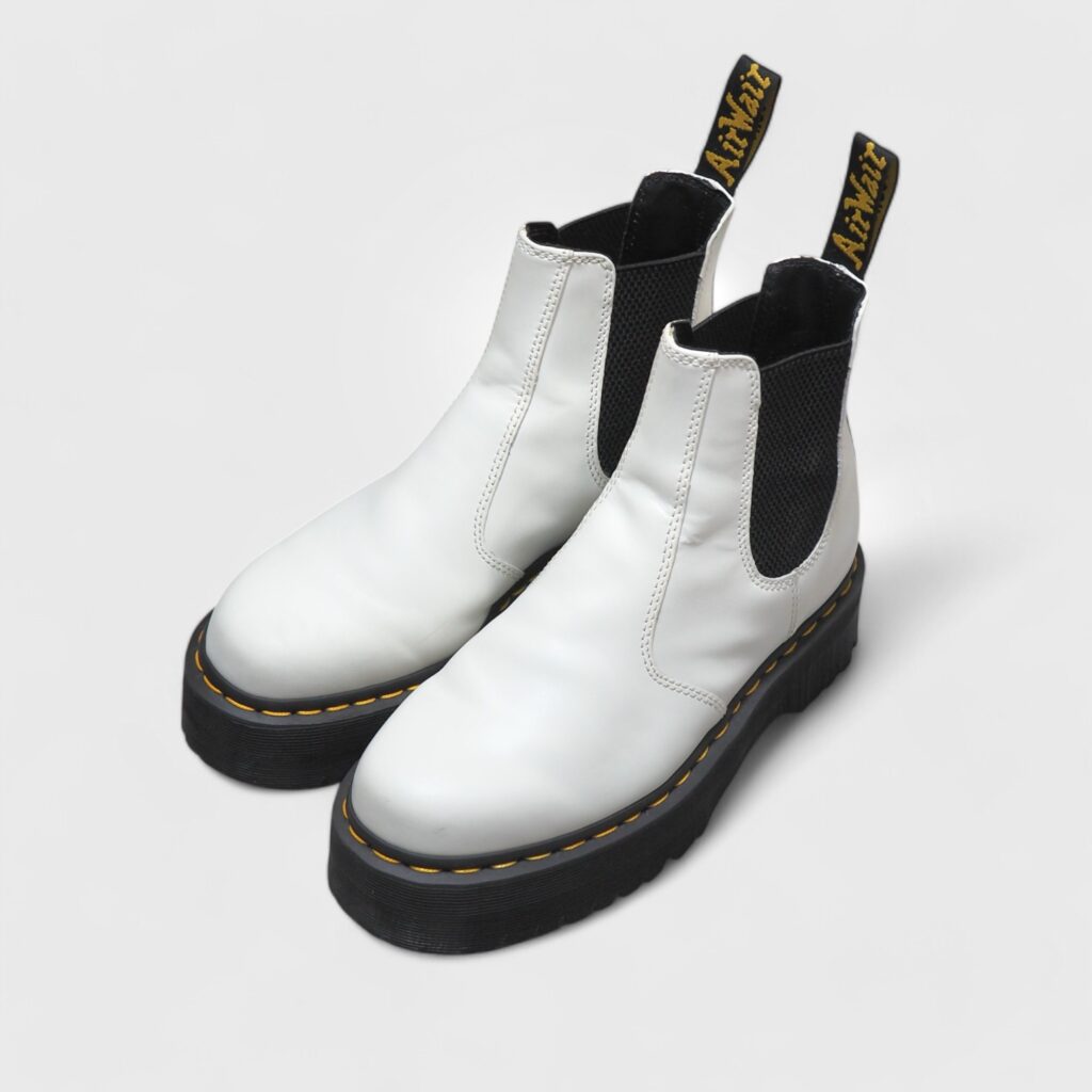 HOLOWITH Dr.Martens 修理 ドクターマーチン リペア カスタム 福岡 バックジップ カスタム ジッパー ファスナー 取り付け