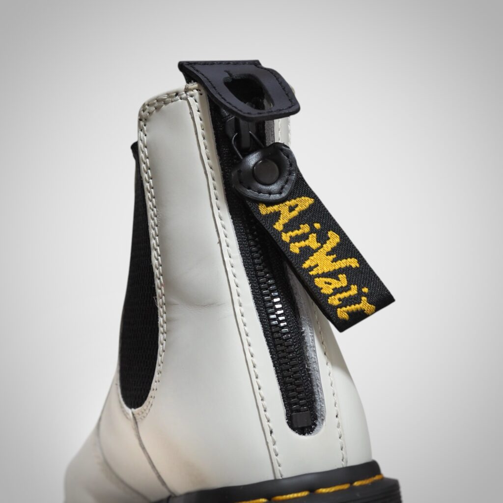 HOLOWITH Dr.Martens 修理 ドクターマーチン リペア カスタム 福岡 バックジップ カスタム ジッパー ファスナー 取り付け