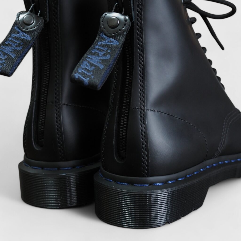 Dr.Martens(ドクターマーチン)8ホール ネイビーステッチをバックジップカスタム