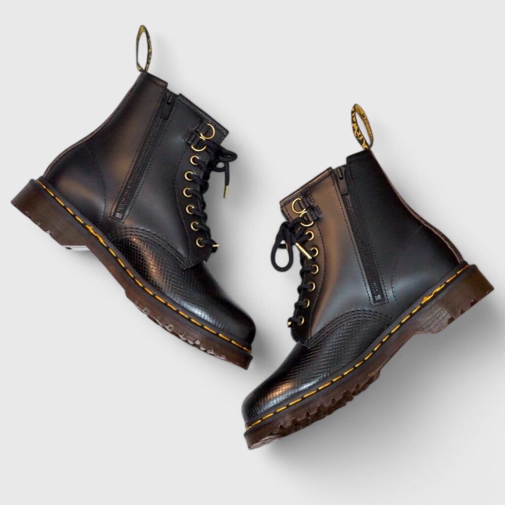 Dr.Martens(ドクターマーチン)8ホールにファスナー取り付け