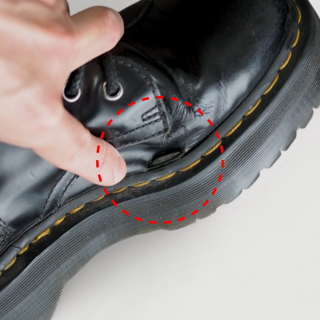 Dr.Martens(ドクターマーチン)JADON(ジェイドン)の裂け・やぶれ・傷修理