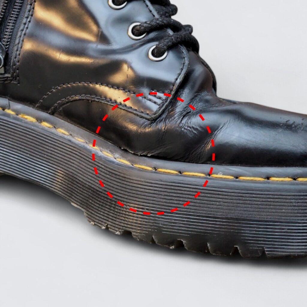 Dr.Martens(ドクターマーチン)JADON(ジェイドン)の裂け・やぶれ・傷修理