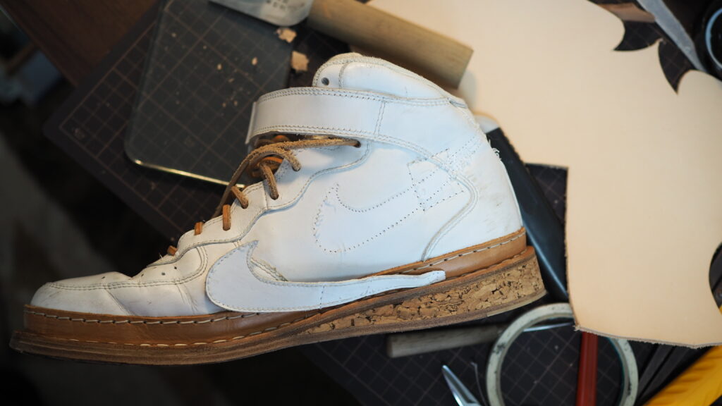 Peterson Stoop(ピーターソン・ストゥープ)NIKE Air Force1 MIDのリペア・カスタム