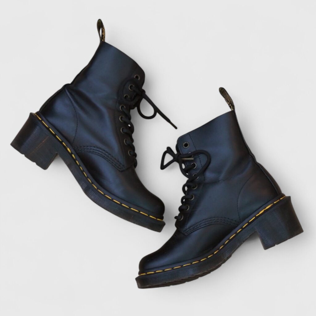 Dr.Martens(ドクターマーチン) CLEMENCY 8ホールのサイドジップカスタム