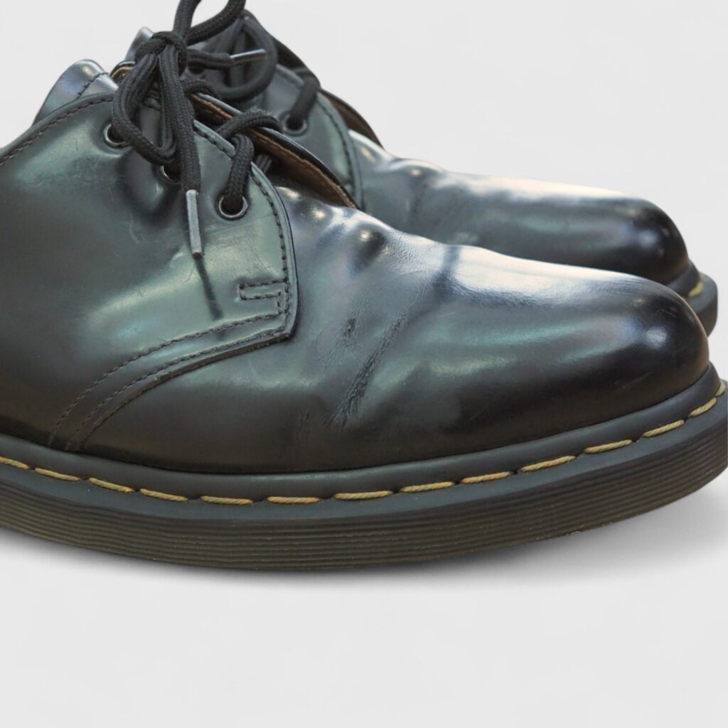 ドクターマーチン3ホール 1461のチャールズパッチ(革当て修理)