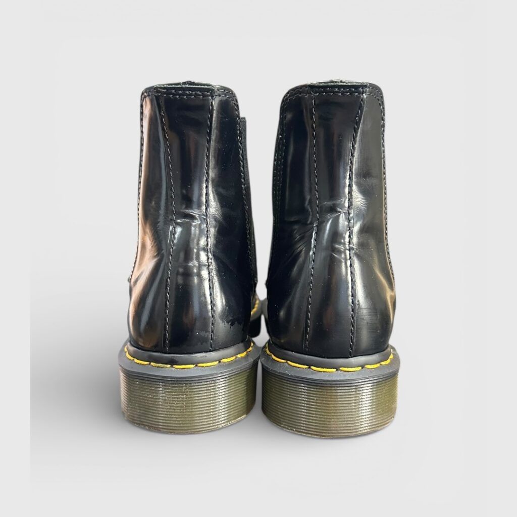 Dr.Martens 2976 YS チェルシーブーツ(サイドゴア )をバックジップカスタム