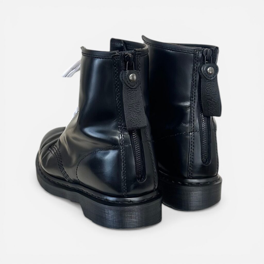 Dr.Martens 8ホール 1460 　ブラック　バックジップカスタム施工例