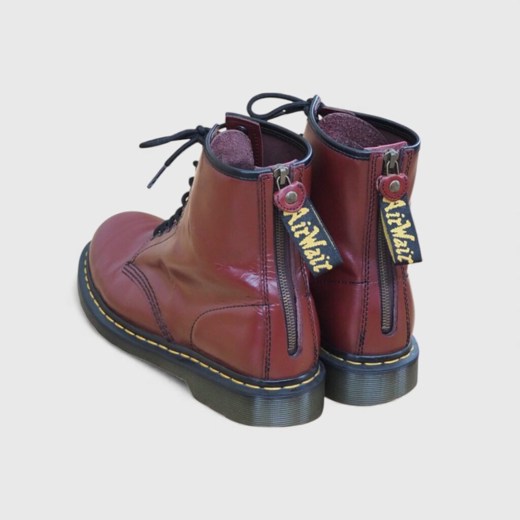 Dr.Martens 8ホール 1460 チェリーレッド バックジップカスタム施工例