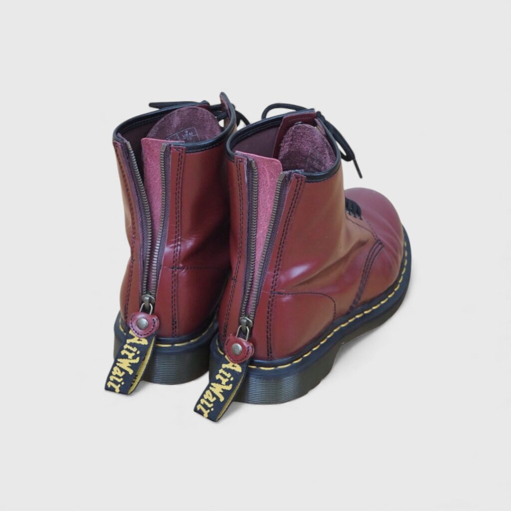 Dr.Martens 8ホール 1460 チェリーレッド バックジップカスタム施工例