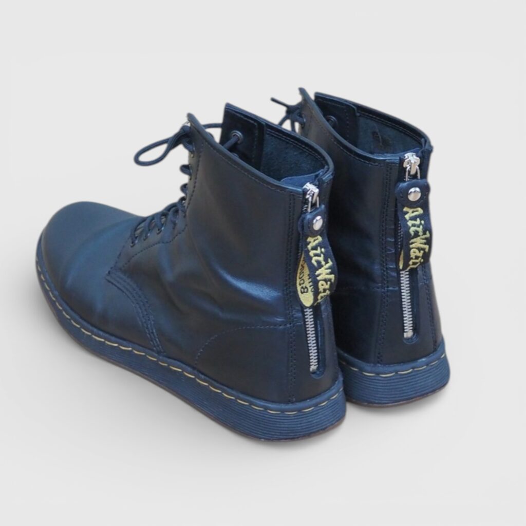 Dr.Martens NEWTON 8 EYEのバックジップカスタム