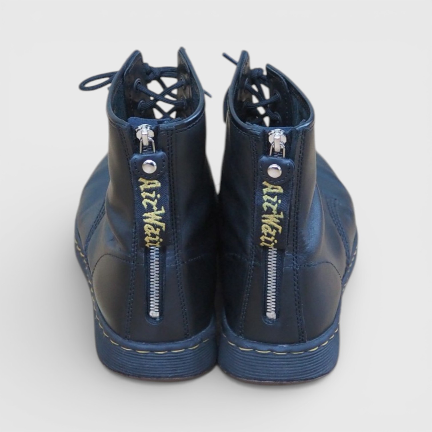 Dr.Martens NEWTON 8 EYEのバックジップカスタム