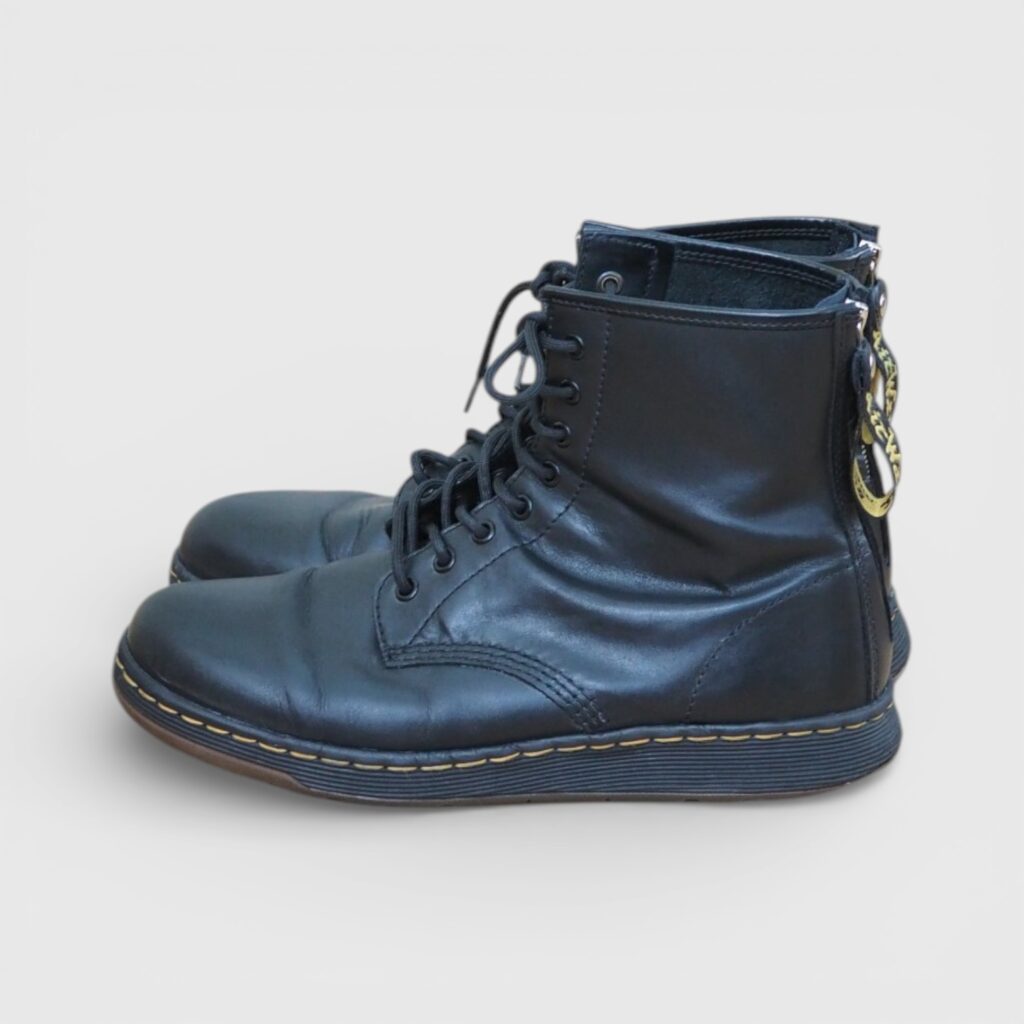 Dr.Martens NEWTON 8 EYEのバックジップカスタム