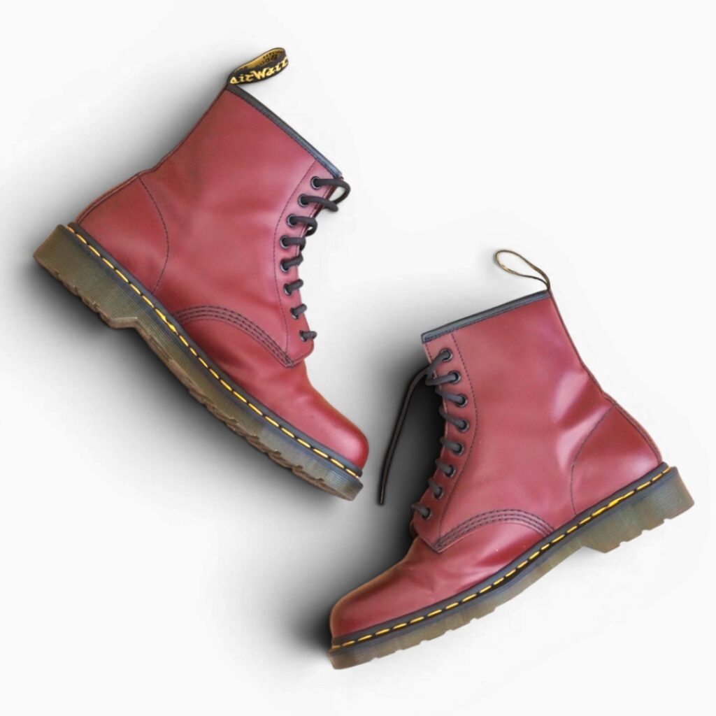 Dr.Martens 1460 8ホールブーツをサイドジップカスタム