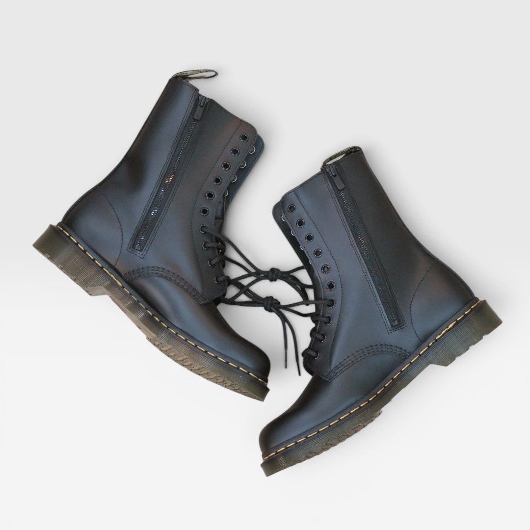 Dr.Martens 1490 10ホールにサイドジップ取り付け加工