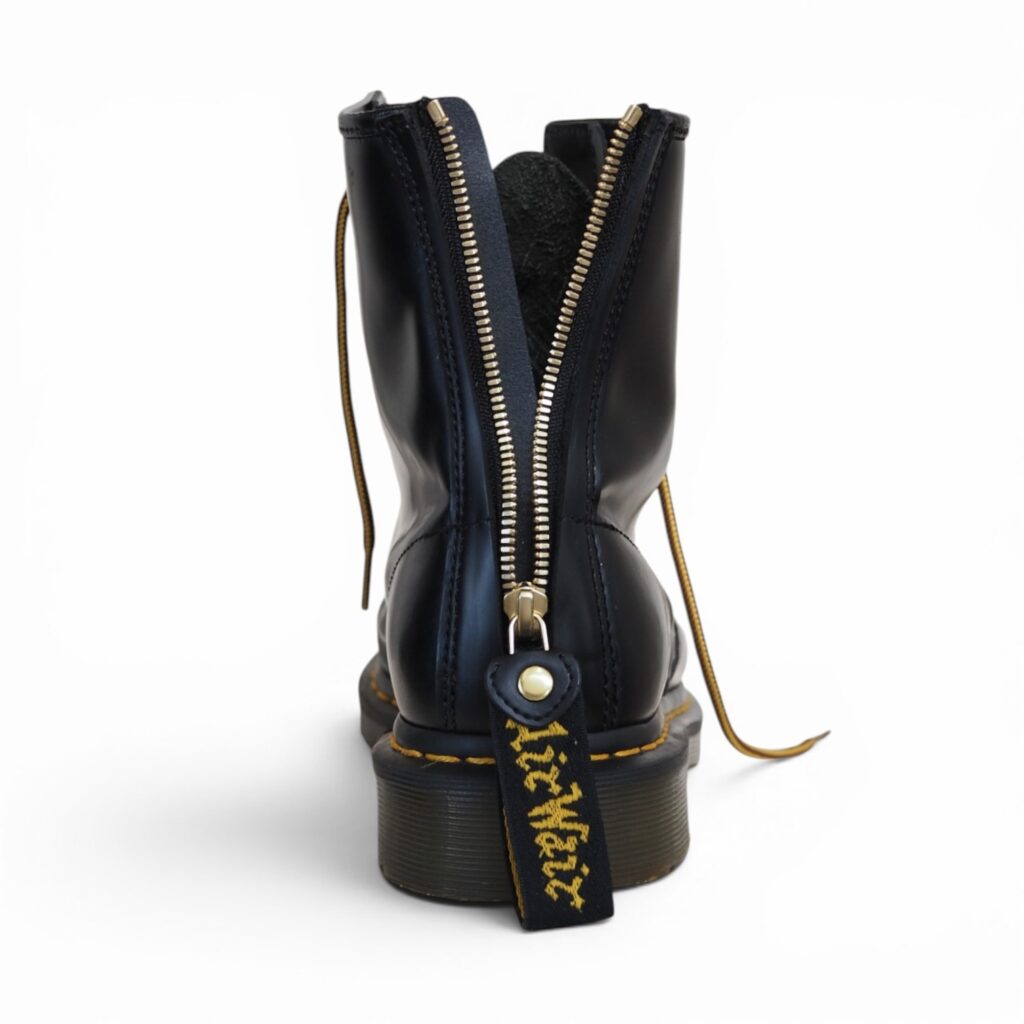Dr.Martens 1460 8ホールブーツをバックジップカスタム